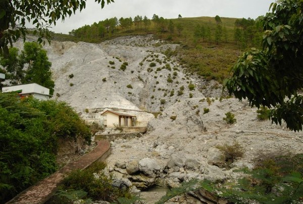 Sumber Mata Air Panas, Pangururan  Sumut