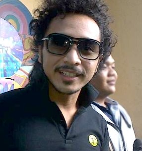  Giring Nidji Deg-degan Pakai Kaos Sang Pencerah di FFI 2010