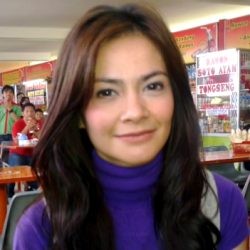 Cut Tari Gugup Jadi Saksi di Sidang Ariel
