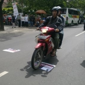 Ariel, Luna dan Tari Dilindas Ban di PN Bandung