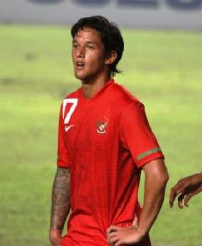Menpora Tak Permasalahkan Garuda di Kostum Timnas