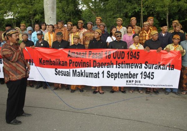 Warga Surakarta Dukung Keistimewaan DIY