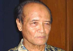 Syafii Maarif: Semoga DPR Pakai Telinga Batin