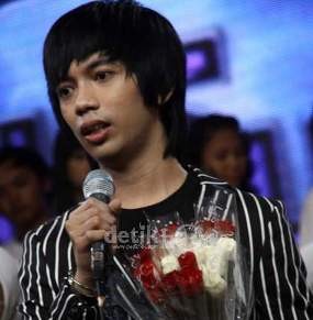 Rian dMasiv Belum Yakin Ciptakan Lagu Untuk Musisi Lain