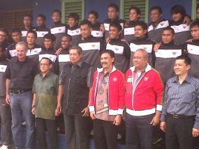 Lebih Penting SBY Kucurkan Dana untuk Timnas daripada Nonton di GBK