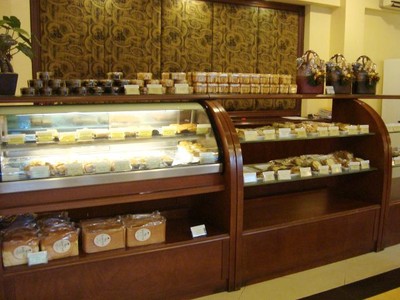 Kue-kue Klasik di Bakery Sanitas