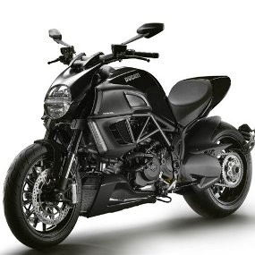 Si Hitam Diavel, Kado Ducati di Tahun Baru