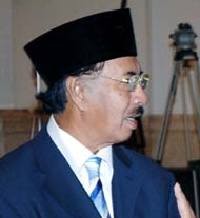 Hakim MK  Arsyad Sanusi Minta Mundur