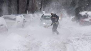 Salju Lumpuhkan Negeri Belanda