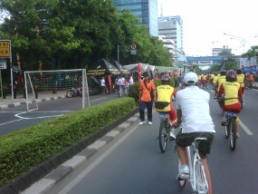 Car Free Day di Kuningan, Dari Gowes Hingga Organ Tunggal