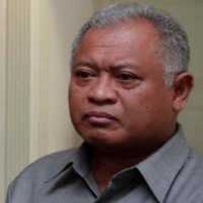 Menhan Purnomo Suka Tukar Kado Natal dengan Cucu