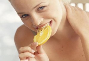 Makan Jeruk Jauh Lebih Baik Dibanding Minum Vitamin