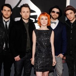Josh Farro Hengkang dari Paramore Gara-gara Sang Vokalis