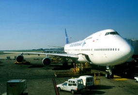 Garuda Siapkan Penerbangan Tambahan Buat Fans Merah Putih di Surabaya