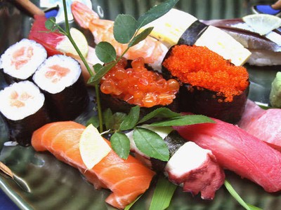 Sashimi dan Sushi Oishii di Sushimise