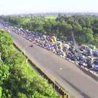  Kendaraan ke Arah Puncak Membludak, Tol Ciawi Macet 1 Km