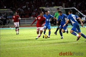 Keluarga Besar Yongki Ikut Merahkan GBK