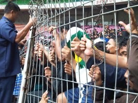 Kronologi Rusuhnya Pembelian Tiket di GBK
