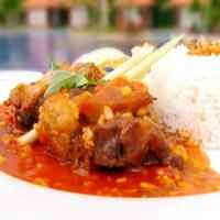 Sop Buntut Goreng yang Mengairahkan Makan Malam 