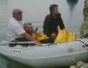 Terbawa Arus, Dua WN Perancis Terdampar di Sumenep 