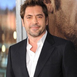 Javier Bardem Tak Yakin Tampil di Serial Glee