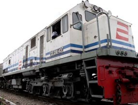 KA Argo Parahyangan Dilempari Batu di Cikampek