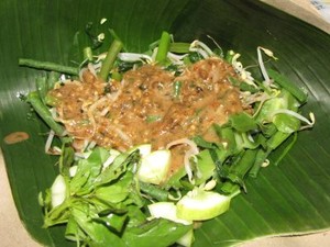 Enak Sedep Pecel Pincuk