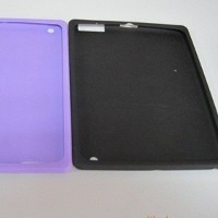 Peluncuran iPad 2 Disalip Casingnya