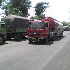 Jalan Rusak Parah, Lalin Kudus-Pati Macet 25 Km