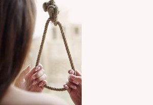 Percobaan Bunuh Diri Oleh Perempuan Banyak Tidak Berhasil