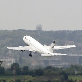 Pesawat Iran Air Jatuh, 72 Penumpang Tewas