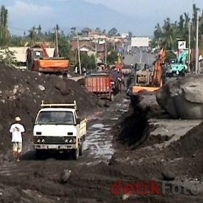Keruk Lahar Dingin Merapi, BNPB Kerahkan 70 Alat Berat