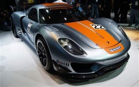 Porsche 918 Tampil Hijau di Detroit