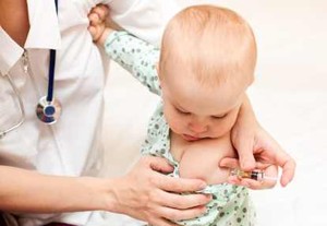 Agar si Kecil Tak Takut Jarum Suntik