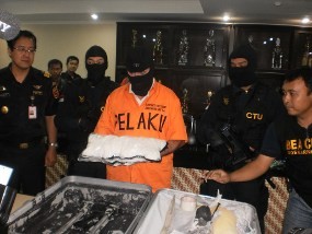 WN Prancis Selundupkan Sabu Rp 7,6 Miliar