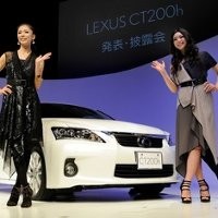 Miss Universe Luncurkan Lexus