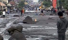 Diterjang Lahar Dingin, Listrik 700 Rumah Warga di Magelang Padam