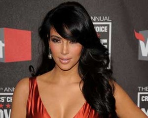 Bergaun Vera Wang, Kim Kardashian Berharap Tak Dikritik