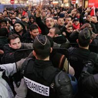 Deplu AS Imbau Warganya Tinggalkan Tunisia