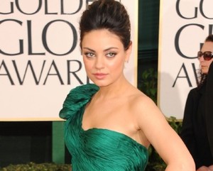 Mila Kunis Facial Rp 63 Juta Demi Cantik di Golden Globe