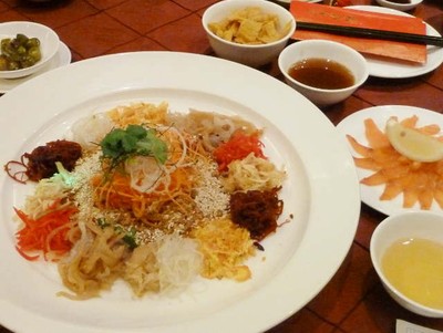 Makan Yee Shang di Tahun Baru Cina