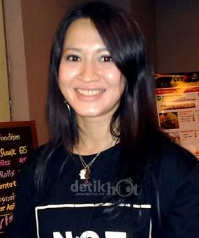 Okie Agustina Tak Ingin Jadi Janda 2 Kali