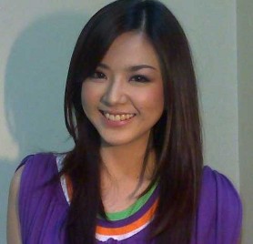 VJ Franda Belum Pede untuk Jadi Penyanyi