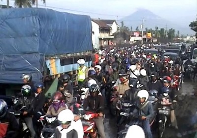 Jalan Magelang-Yogya Mengular