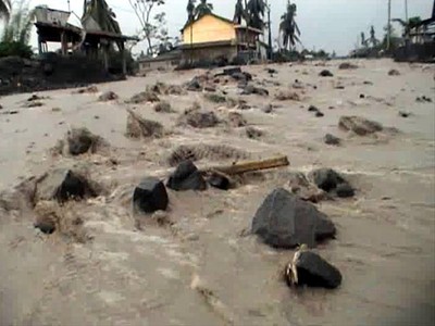 Banjir Lahar Dingin Terjang Kali Putih  