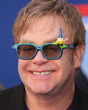 Elton John Siap Dokumentasikan Kehidupan Gilanya