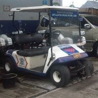 Polisi Sulap Golf Car Jadi Mobil Penyapu Ranjau Paku  
