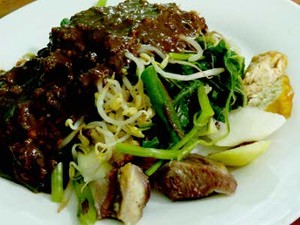 Rujak Cingur Murah Meriah di Cinere