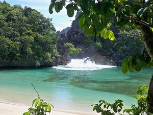 Pulau Sempu Pantai Pribadiku