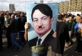 50 LSM di Mesir Serukan Mubarak Segera Lengser